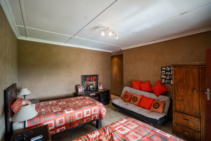 5 Bedroom Property for Sale in Grahamstown Rural Eastern Cape